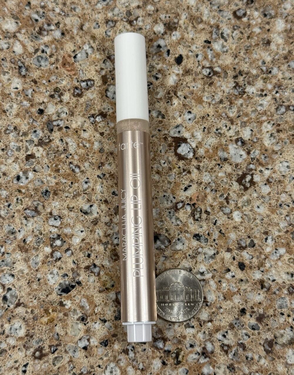 Tarte Maracuja Juicy plumping lip oil- Sugar Cookie 0.091oz